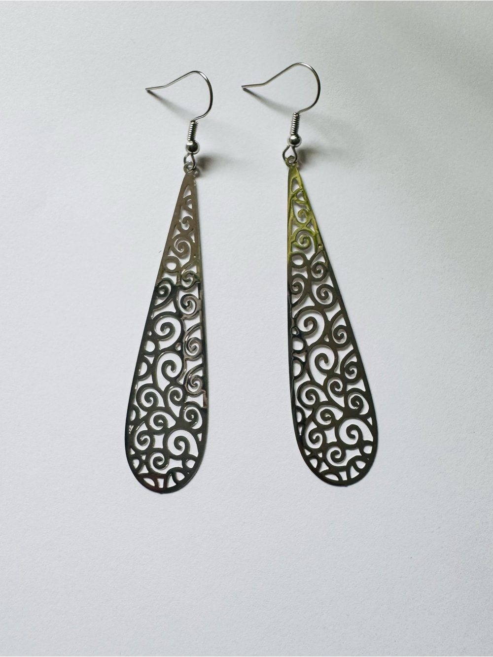 Elegant Silverโ Filigree Teardrop Dangle Earrings - Women Jewelry